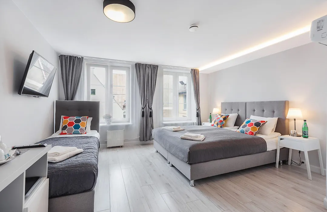 Six Suites, Old Town-1